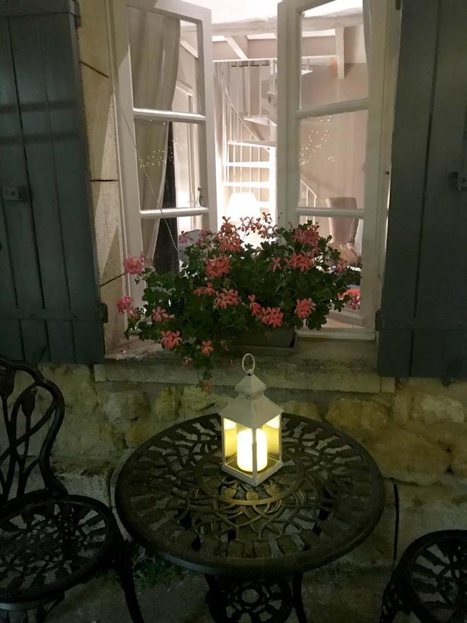 40 Le Bourg Bed & Breakfast Saint-Ciers-de-Canesse Екстериор снимка